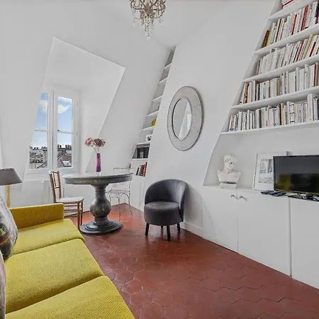 Benjamine Apartment Paris
